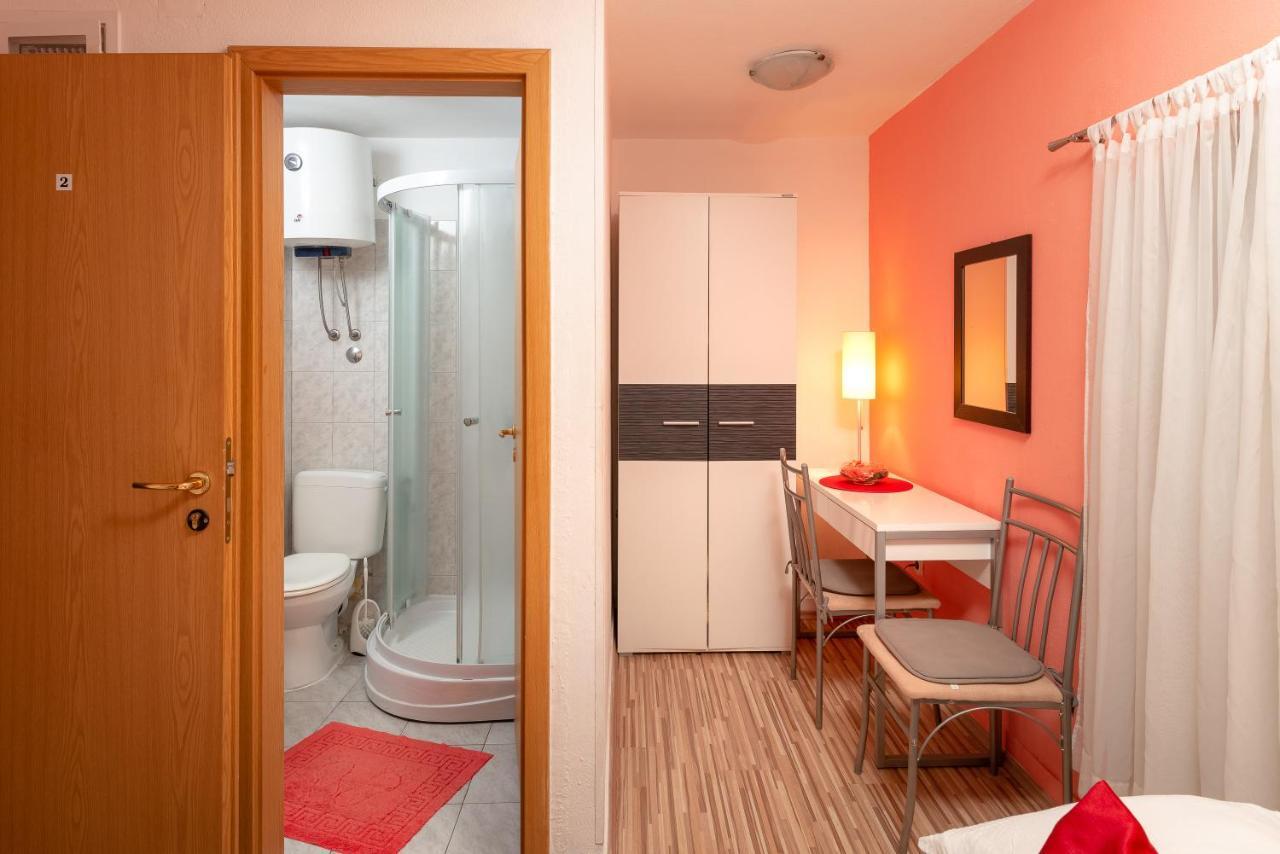 Damira Gostinjska kuća 3*