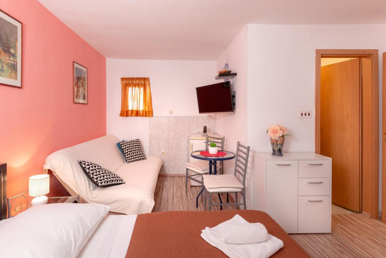 Gostinjska kuća Damira 3*