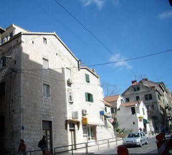 Pensjonat Damira